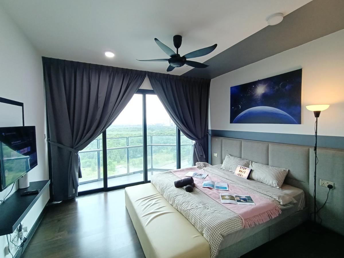C1113 Almas Suites Galaxy Space Netflix By Stay Nusajaya  Exterior photo