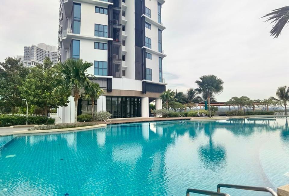 C1113 Almas Suites Galaxy Space Netflix By Stay Nusajaya  Exterior photo