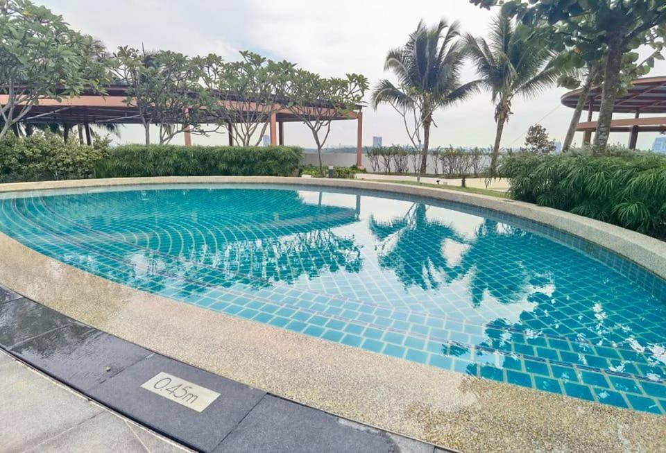 C1113 Almas Suites Galaxy Space Netflix By Stay Nusajaya  Exterior photo