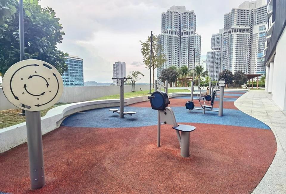 C1113 Almas Suites Galaxy Space Netflix By Stay Nusajaya  Exterior photo